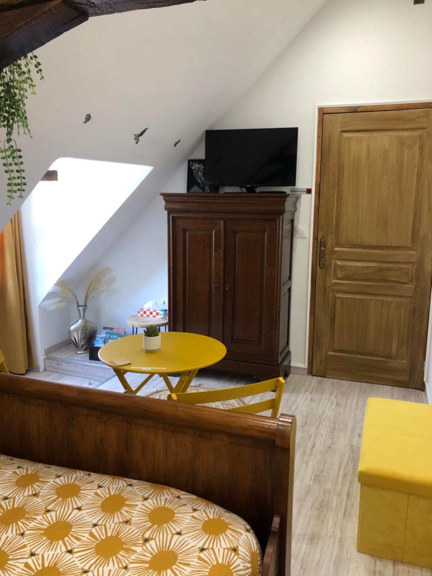 Bed and Breakfast Un Coin De Paradis Baugé Zewnętrze zdjęcie